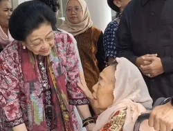 Megawati Hentikan Pidato demi Sinta Nuriyah
