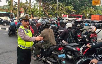 Lalu lintas di Halim arah Cawang, Senin (13/7/2026) pagi macet. (Foto: dok. TMC Polda Metro Jaya)